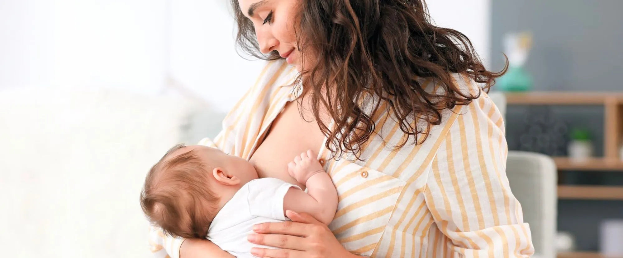 Lanoline, colostrum, miel médical : lequel choisir selon l'état de vos mamelons ?